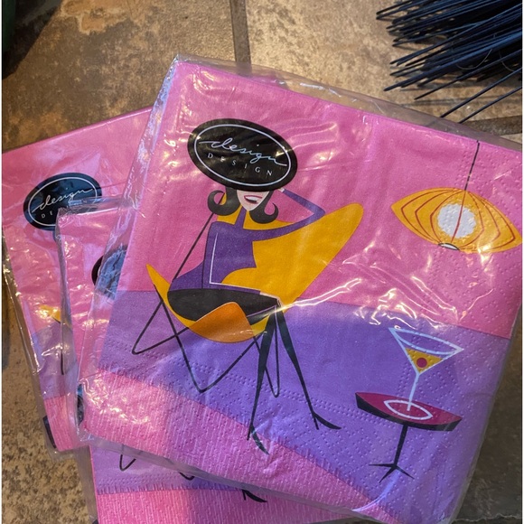 Brand new party napkins “The pickup” and “Orange Martini” by Design Design - Picture 2 of 7
